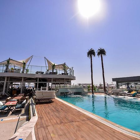 White Tower Private Apartment Beach View Mamaia Bagian luar foto