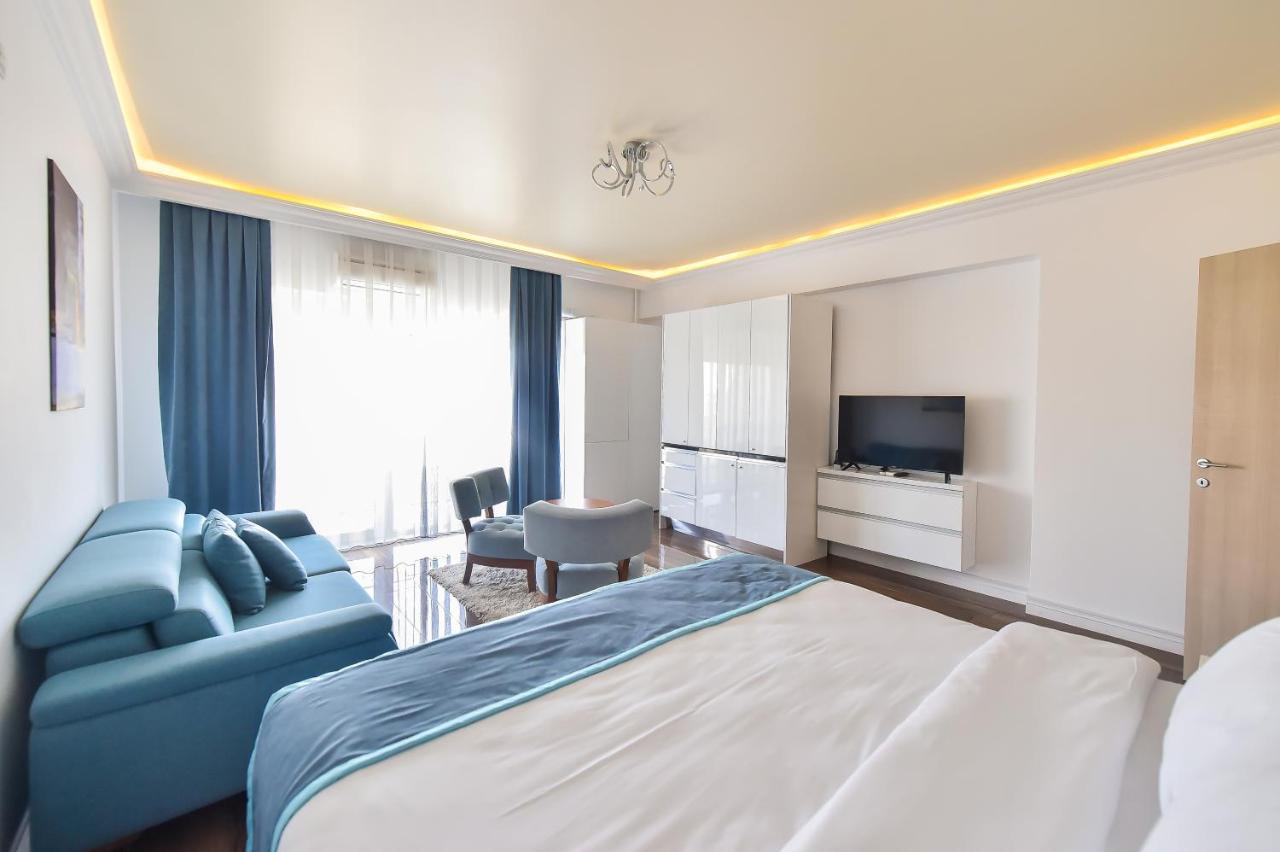 White Tower Private Apartment Beach View Mamaia Bagian luar foto