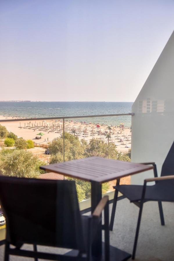 White Tower Private Apartment Beach View Mamaia Bagian luar foto